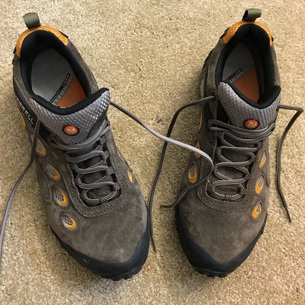 EUC Merrell Gore-Tex Vibram Men’s shoes, size 12